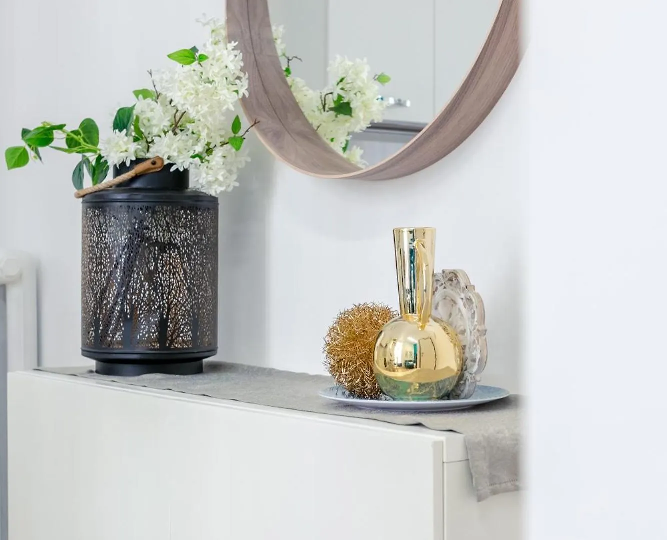Parisi Apt Rome